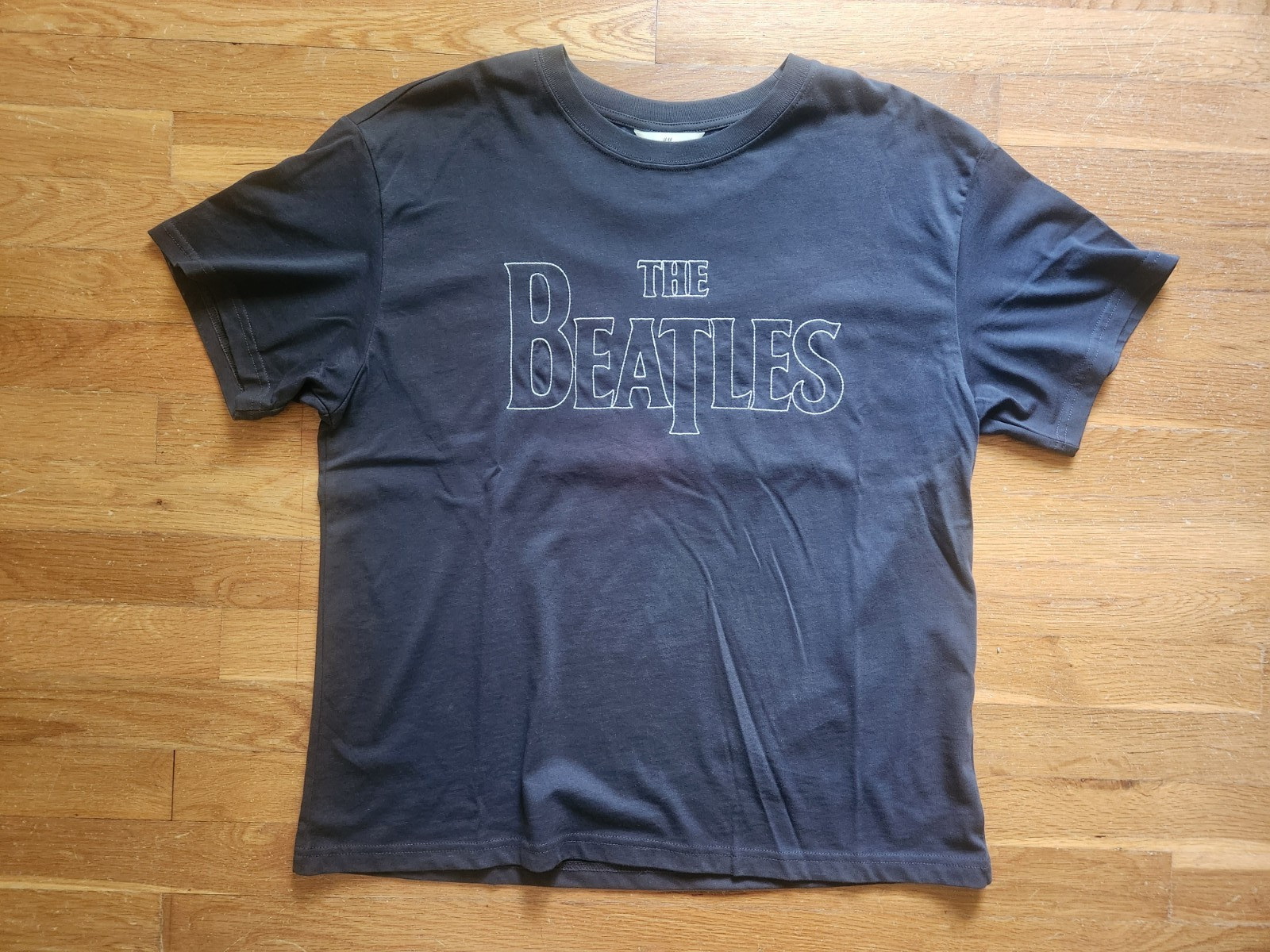 H&M x The Beatles relaxed crewneck t-shirt top, M, dark gray, excellent