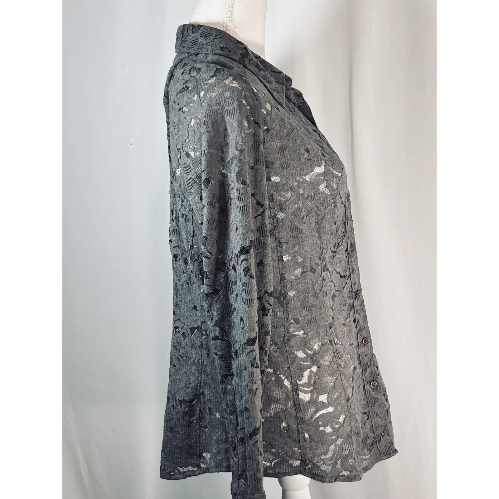 New York & Company Grey Sheer Floral Lace Button Down Stretch Shirt Top Medium