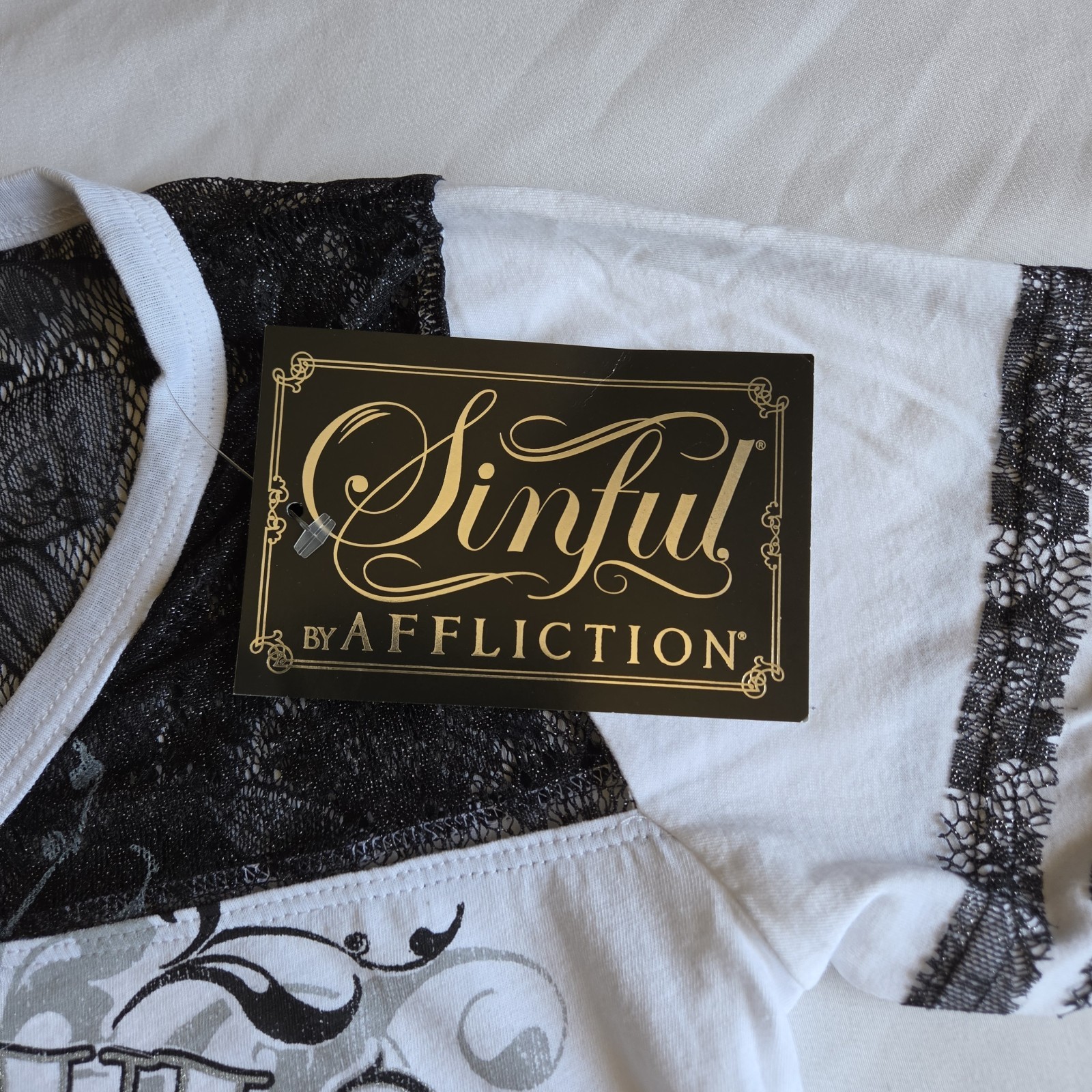 Sinful By Affliction Ginger June White S Y2K Grunge Gothic VNeck Graphic T-Shirt