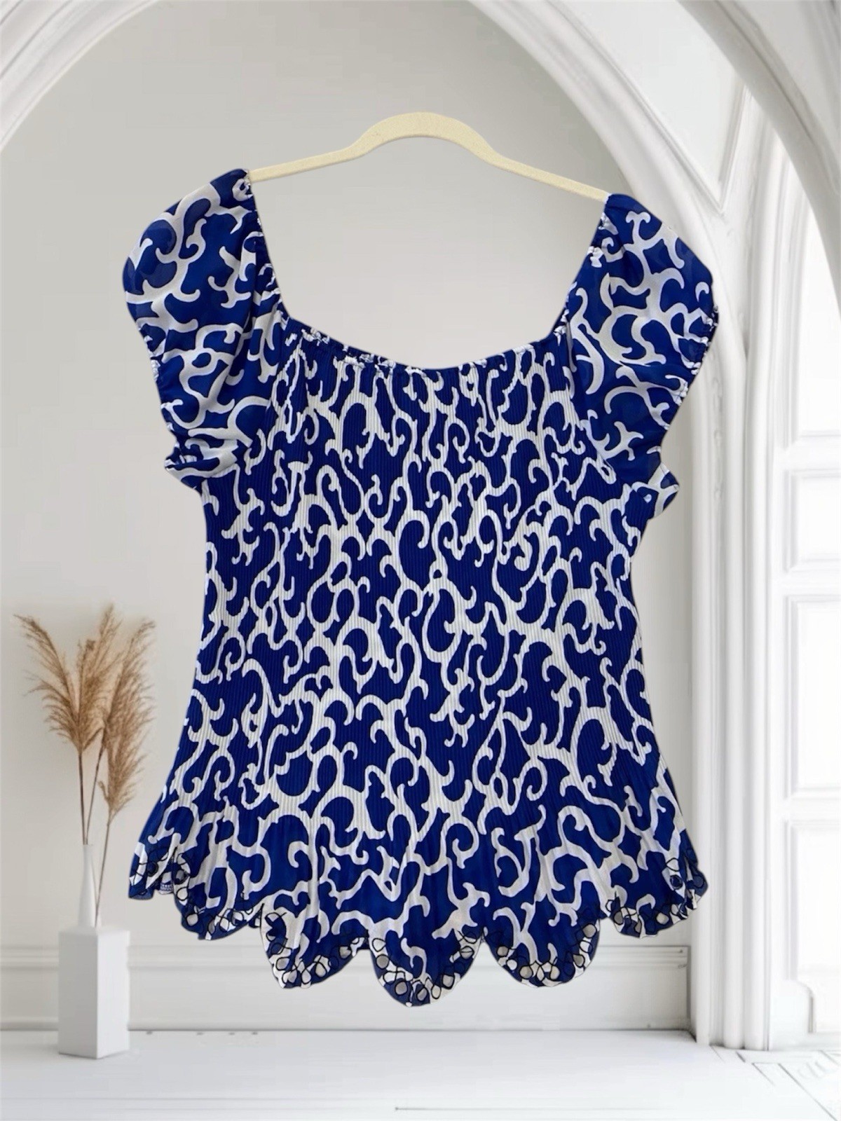 Womens Geo Print Pleated Embroidered Top Size Large Whimsy Artsy Summer Chic