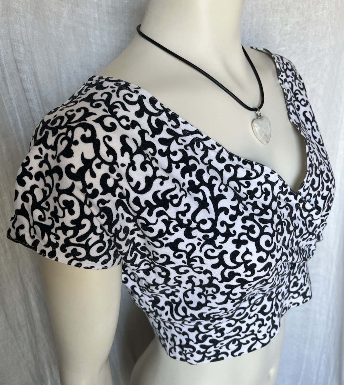 Vintage 80s 90s Top Cropped Scroll Print Retro Grunge Whimsigoth Indie Med USA