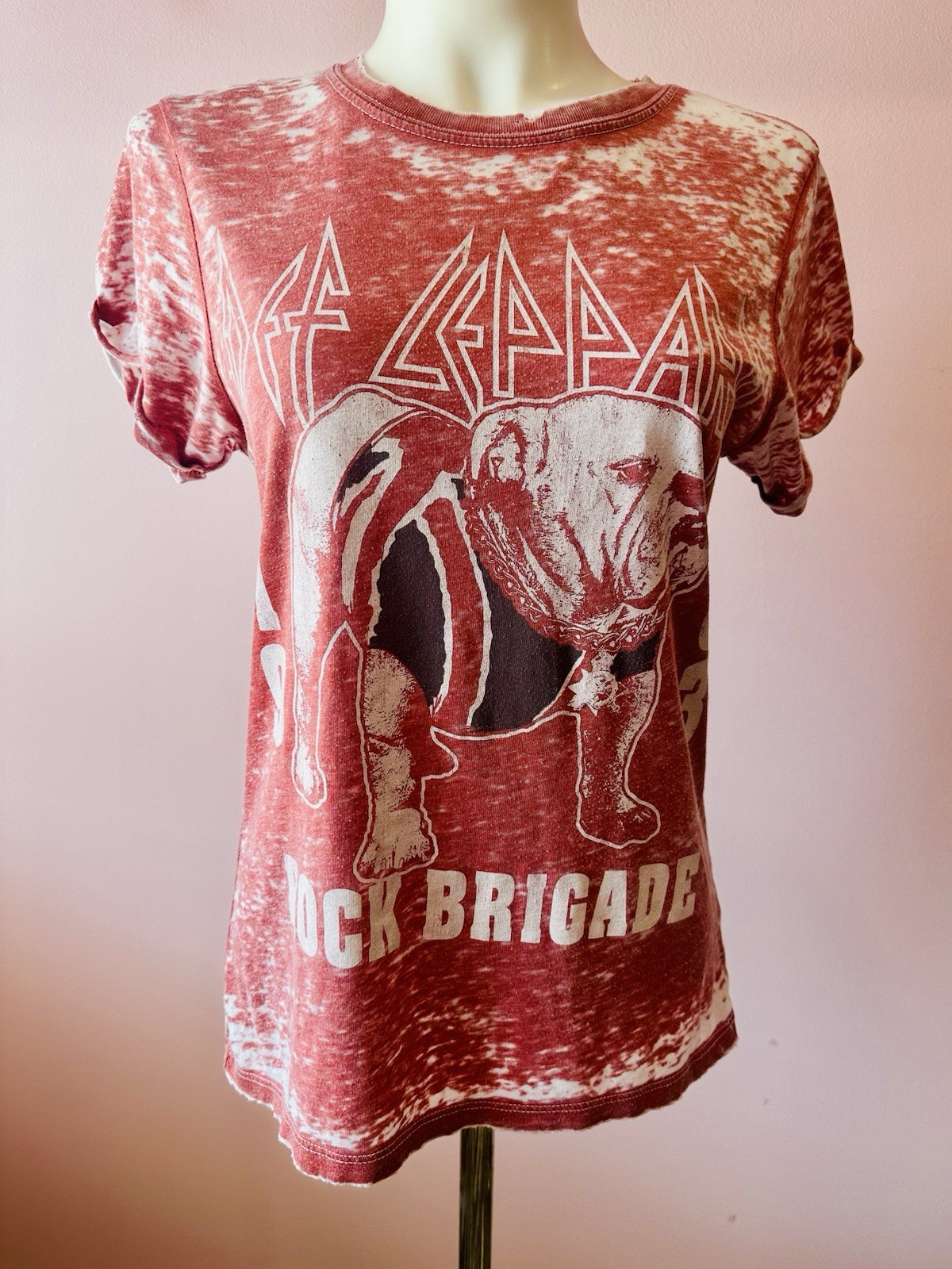 Def Leppard 1983 Rock Brigade T-Shirt Size XS Union Jack Bulldog – Vintage Look