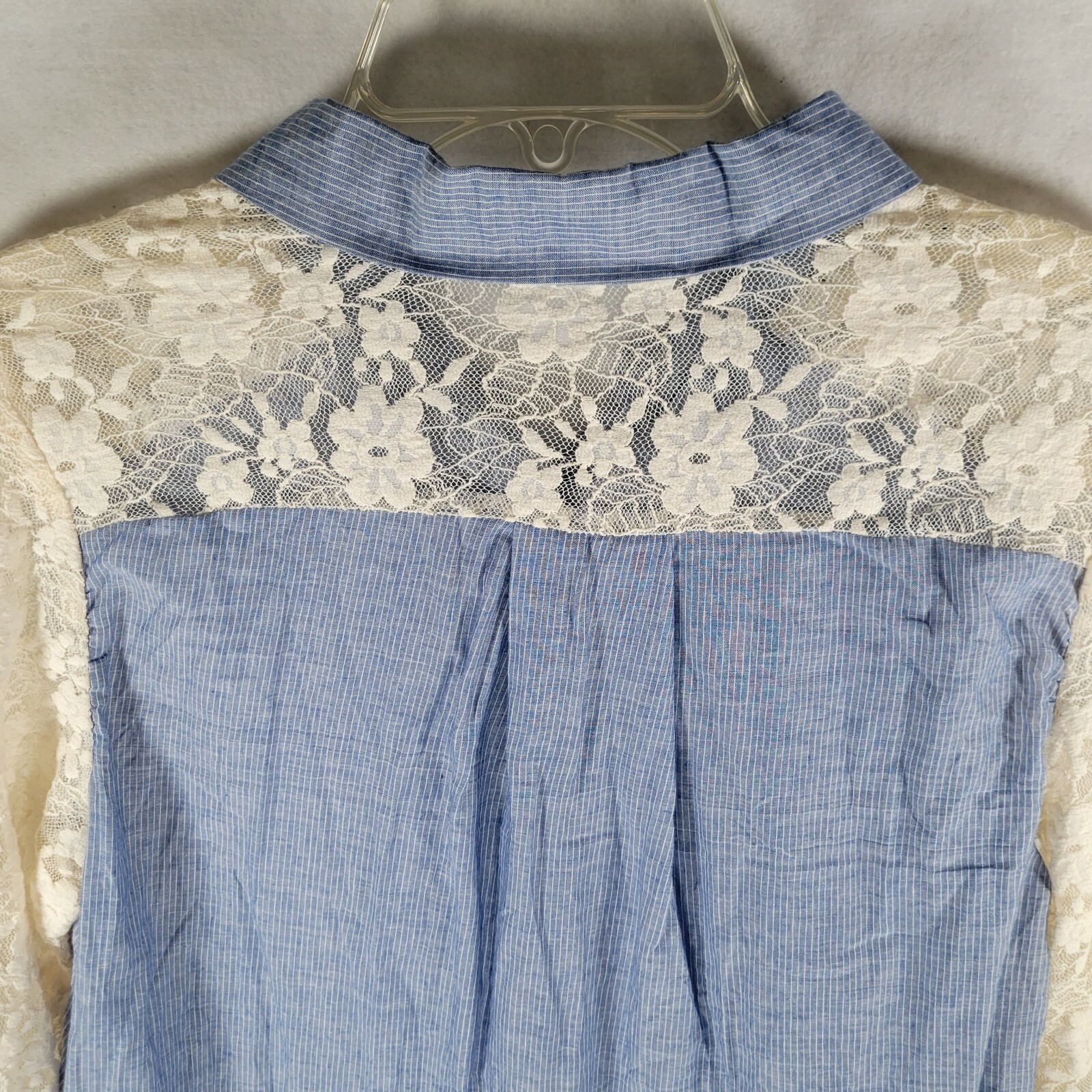 Excuse Me M?ss Womens Button Up Collared Shirt Size Large L Long Lace Sleeve