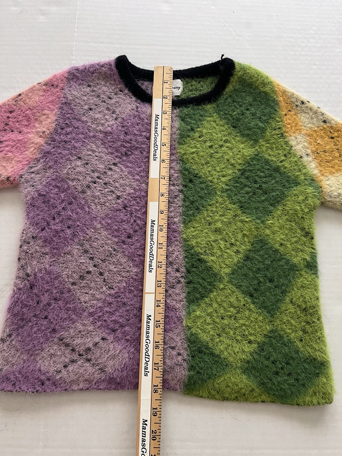 Colorful Short Sleeve Fuzzy Sweater Argyle Trendy Youthful Size Med Contemporary