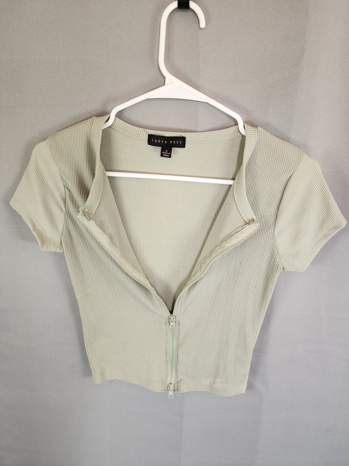 Faded Rose Sage Ribbed Zip-Front Short Sleeve Tee