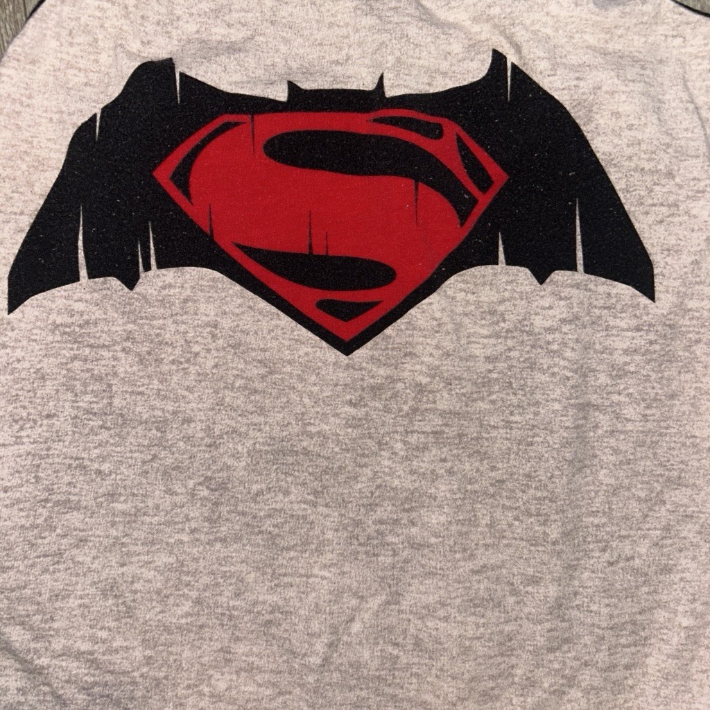Women’s Superman Logo Graphic Gray Spaghetti Strap Scoop Neck Tank Top M