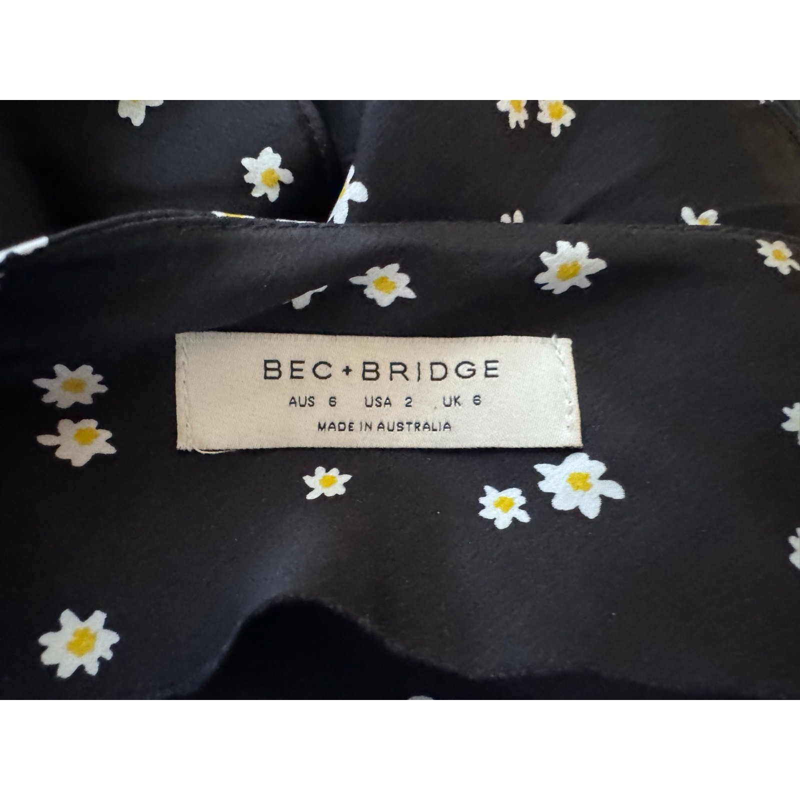 Bec + Bridge 100% Silk Daisy Print Camisole Size US 2 floral 90s Y2K black xs