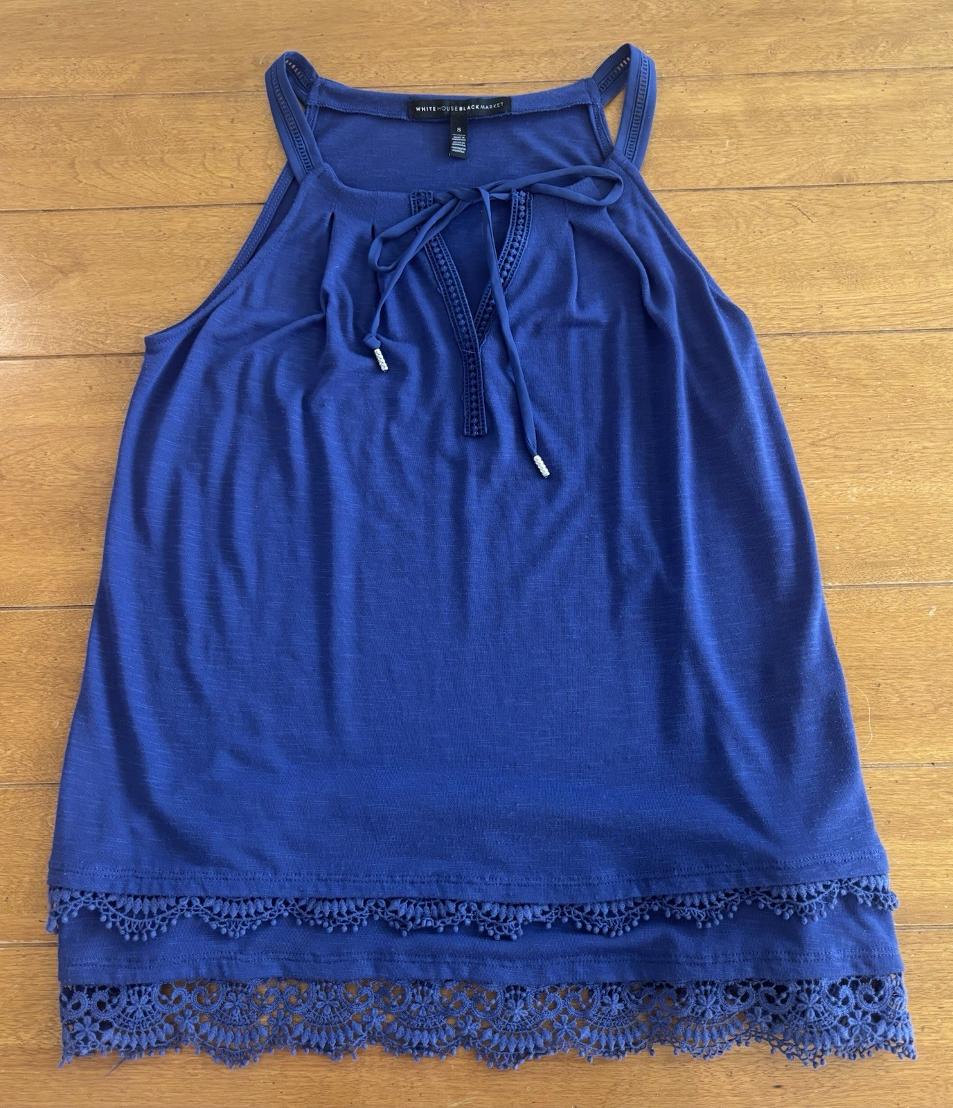 White House Black Market Women’s Blue Sleeveless Top Size (S)