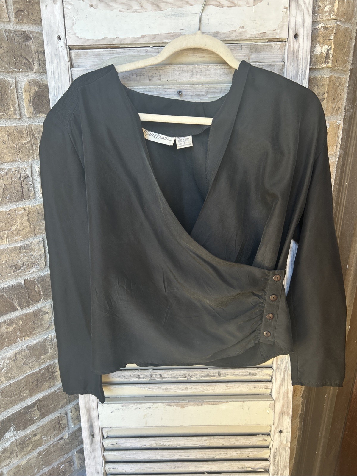 Vintage Michel Bruche Black Silk V Neck Blouse Buttons Sz 6 Shoulder Pads