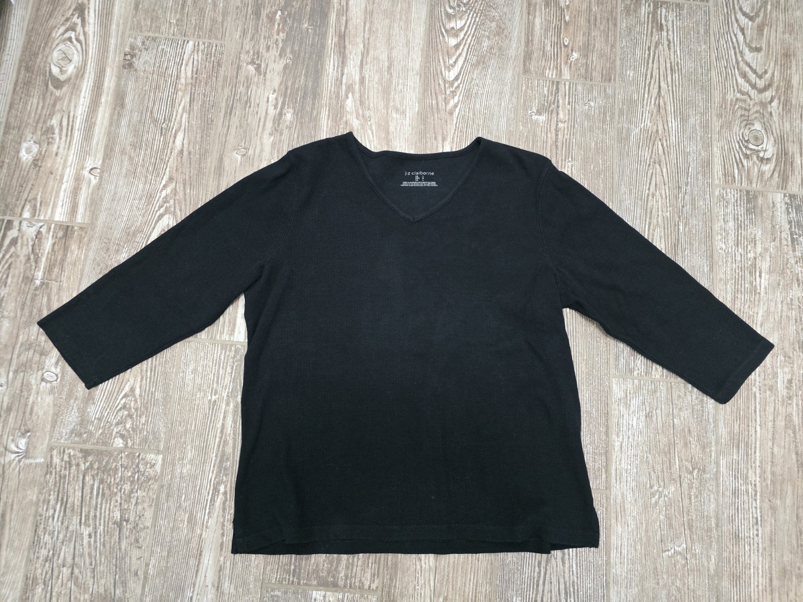 Liz Claiborne Women’s Black 95% Cotton 5% Spandex V-Neck Shirt, Excellent, Large