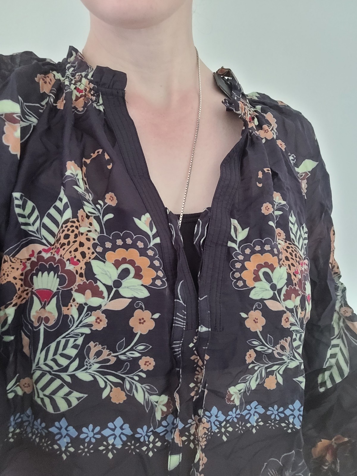 CABALLERO Women’s M Floral Leopard V-Neck Button Long Sleeve Blouse Top New