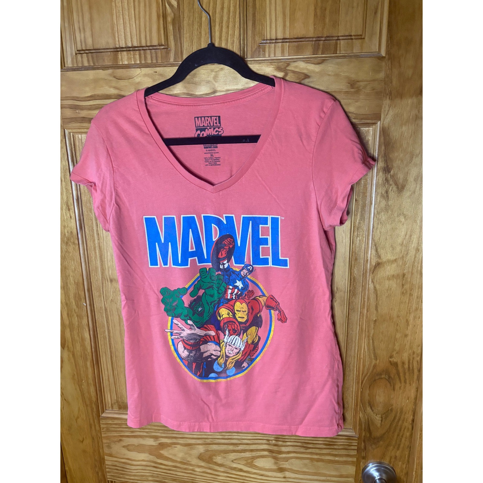 Marvel Comics Avengers Graphic V-Neck Cotton Captain America
