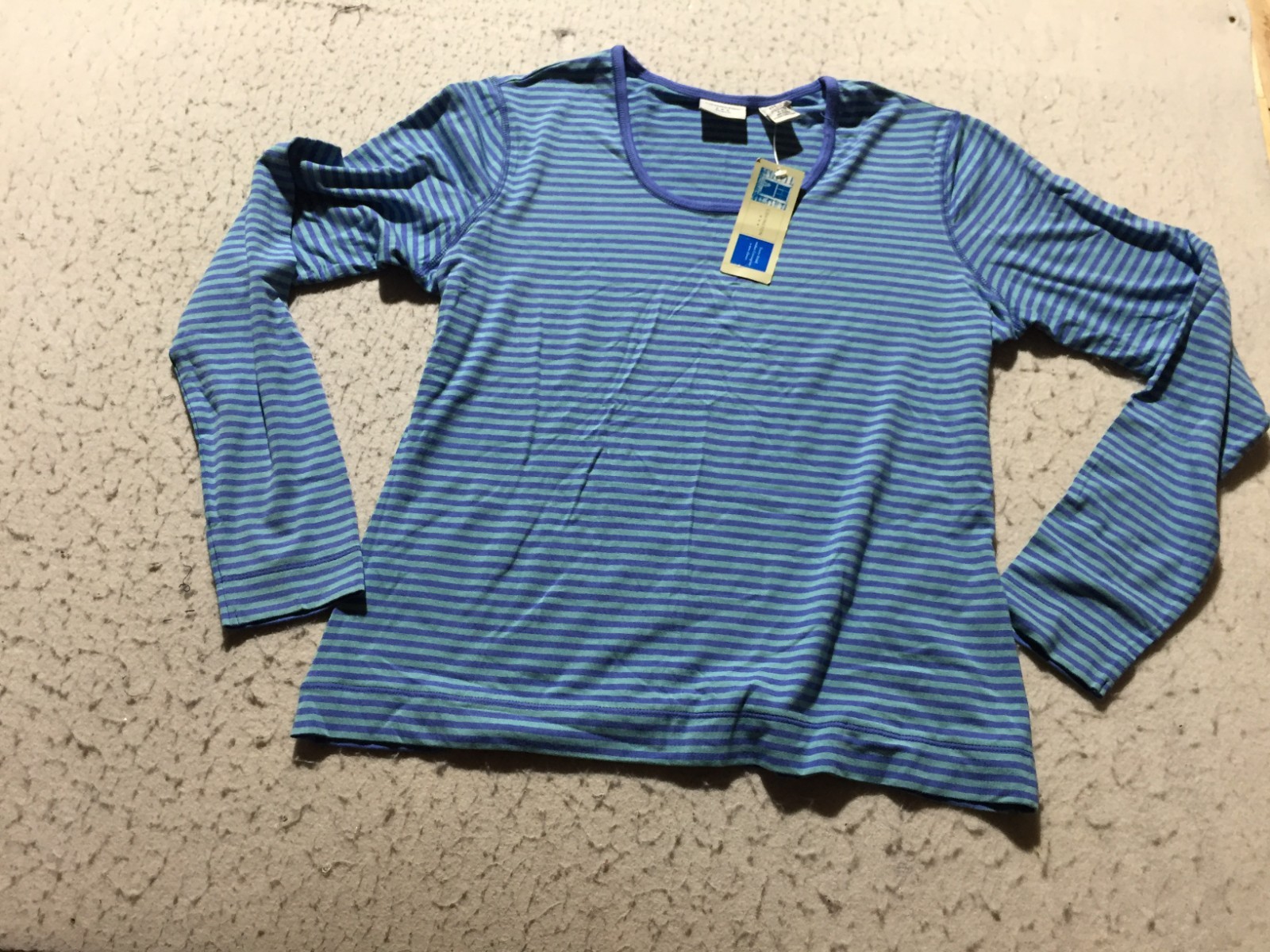 NEW Covington Stretch Shirt Womens L Large 14-16 Blue Striped Long Sleeve Scoop