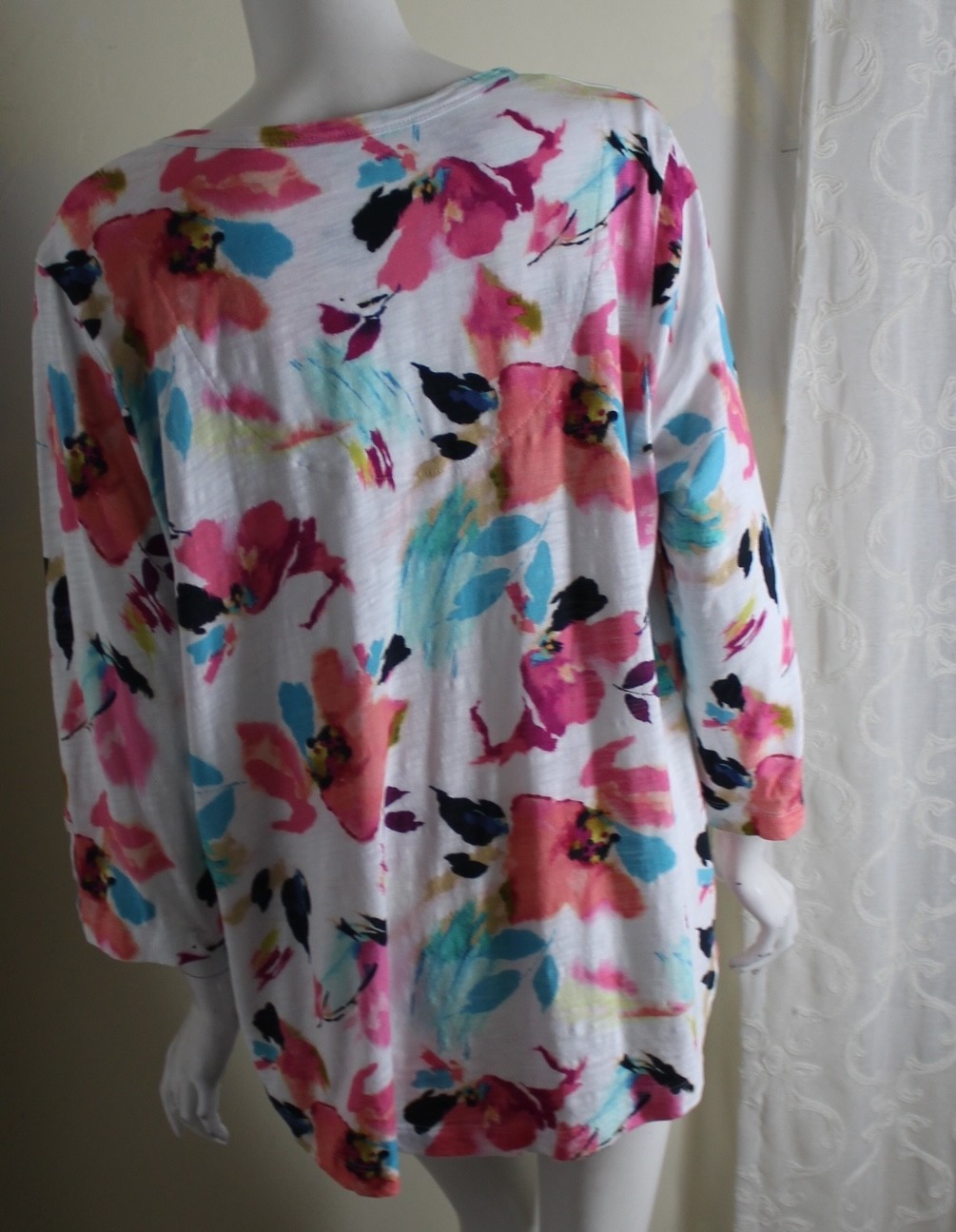 Chico’s Sz 3 XL Watercolor Floral Pink Blue V-Neck Cotton Blouse Shirt Top Funky