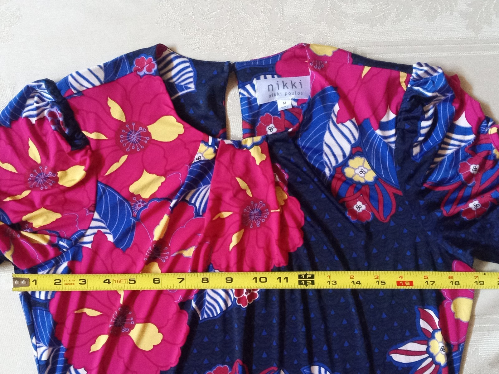 Nikki Poulos Abstract Floral Jersey Knit Top Tie Sleeve Pleated Detail Size M