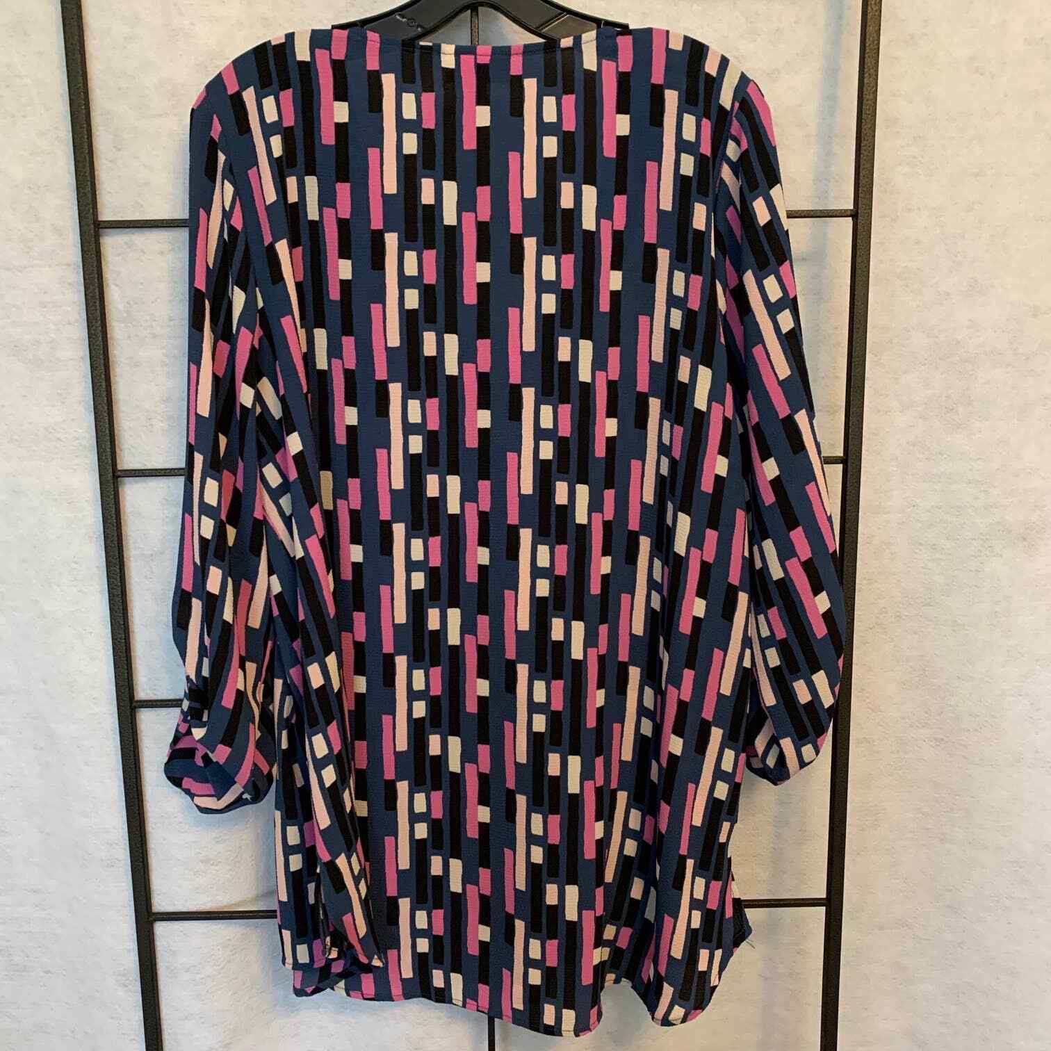 STUDIO B Pink/Blue/Black Blouse Rectangle Vertical Stripes Women’s Size XL