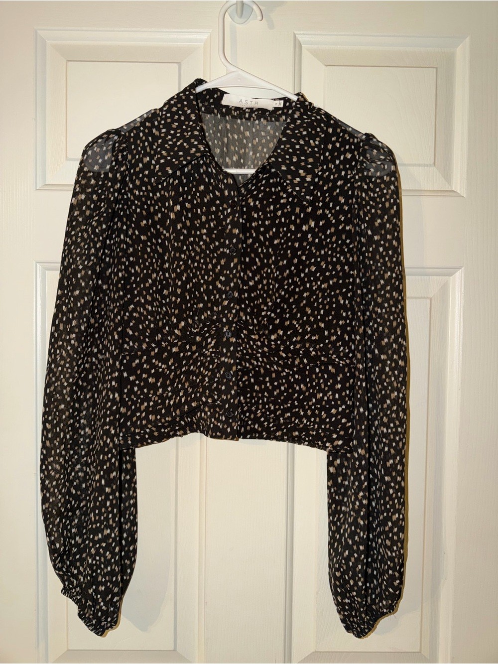 Astr the Label Black Ruched Crop Blouse with Cream Dot Print and Button Front