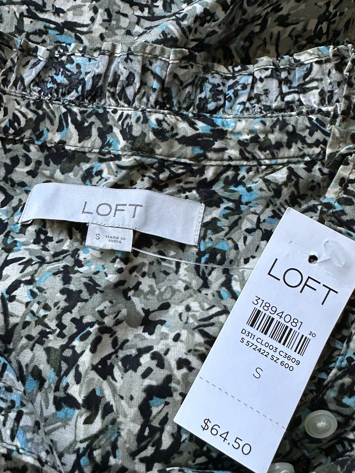 LOFT NWT Printed Pintucked Ruffle Long Sleeve Button Front Blouse Size Small