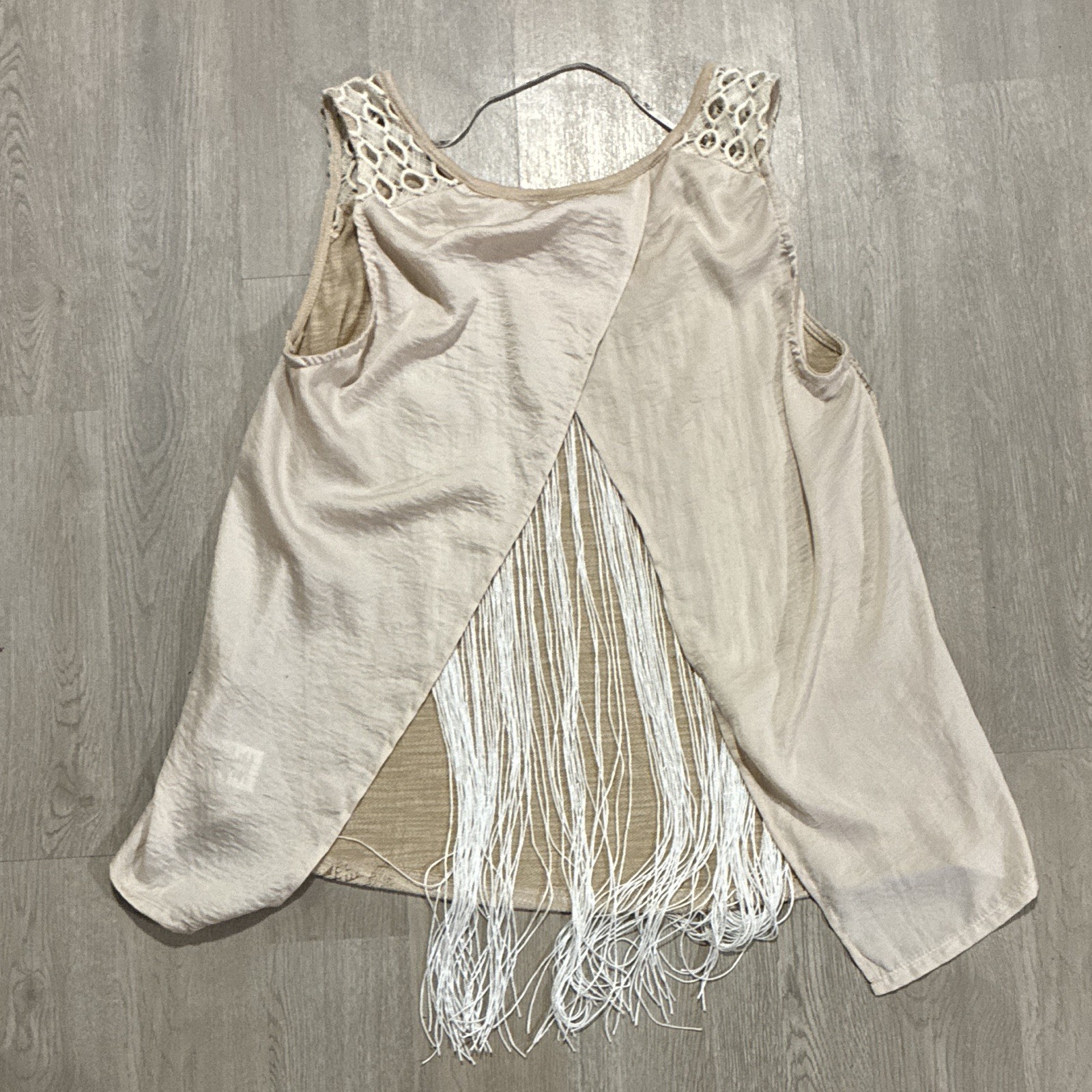 Miss Me Women’s L Beige Rayon Knit Scoop Neck Geometric Fringe Back Tank y2k