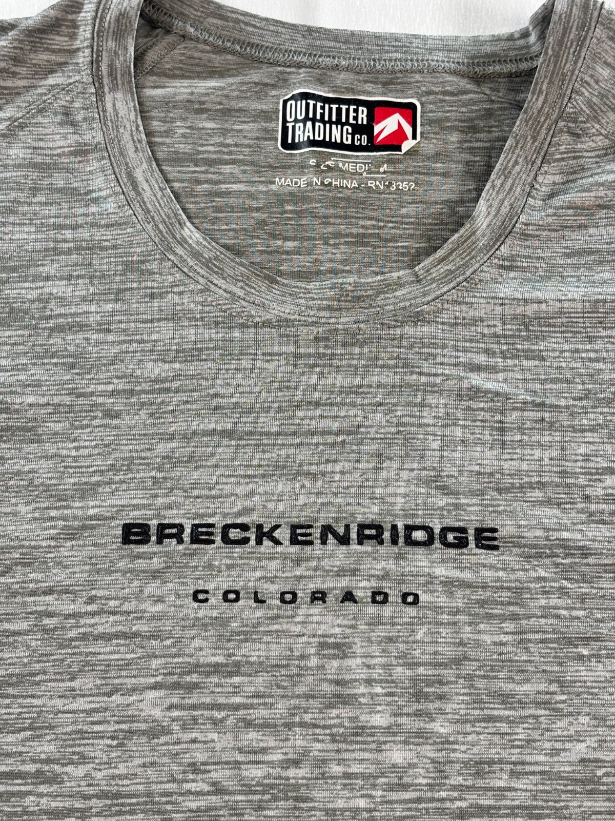 Breckenridge Colorado Shirt Outfitter Trading Co Womens Size Medium Gym Run Hike