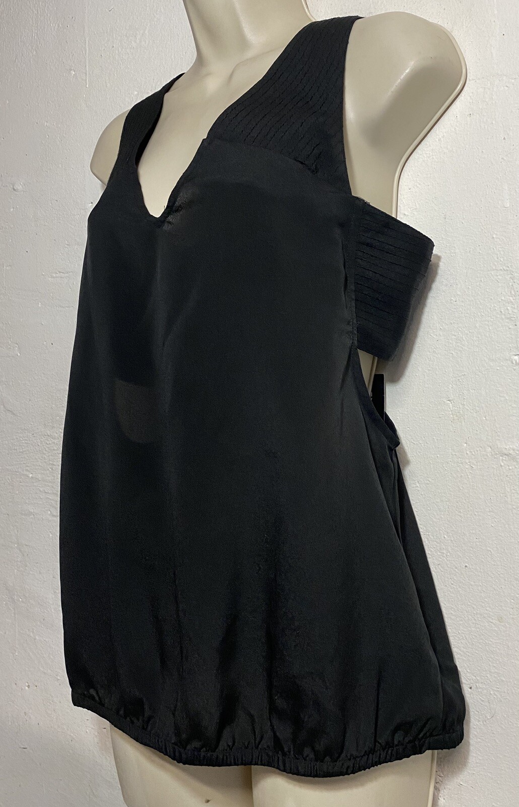 NWT Express Small Tank Top Black Side Cut Out Sleeveless V-Neck