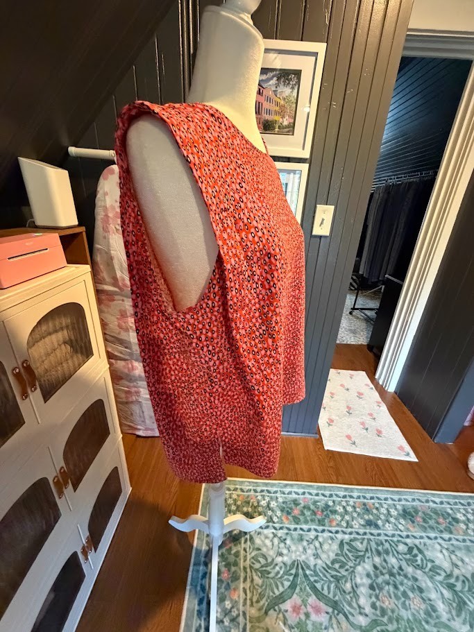 Women’s Ted Baker preppy fun fit blouse for any occasion – Size 4