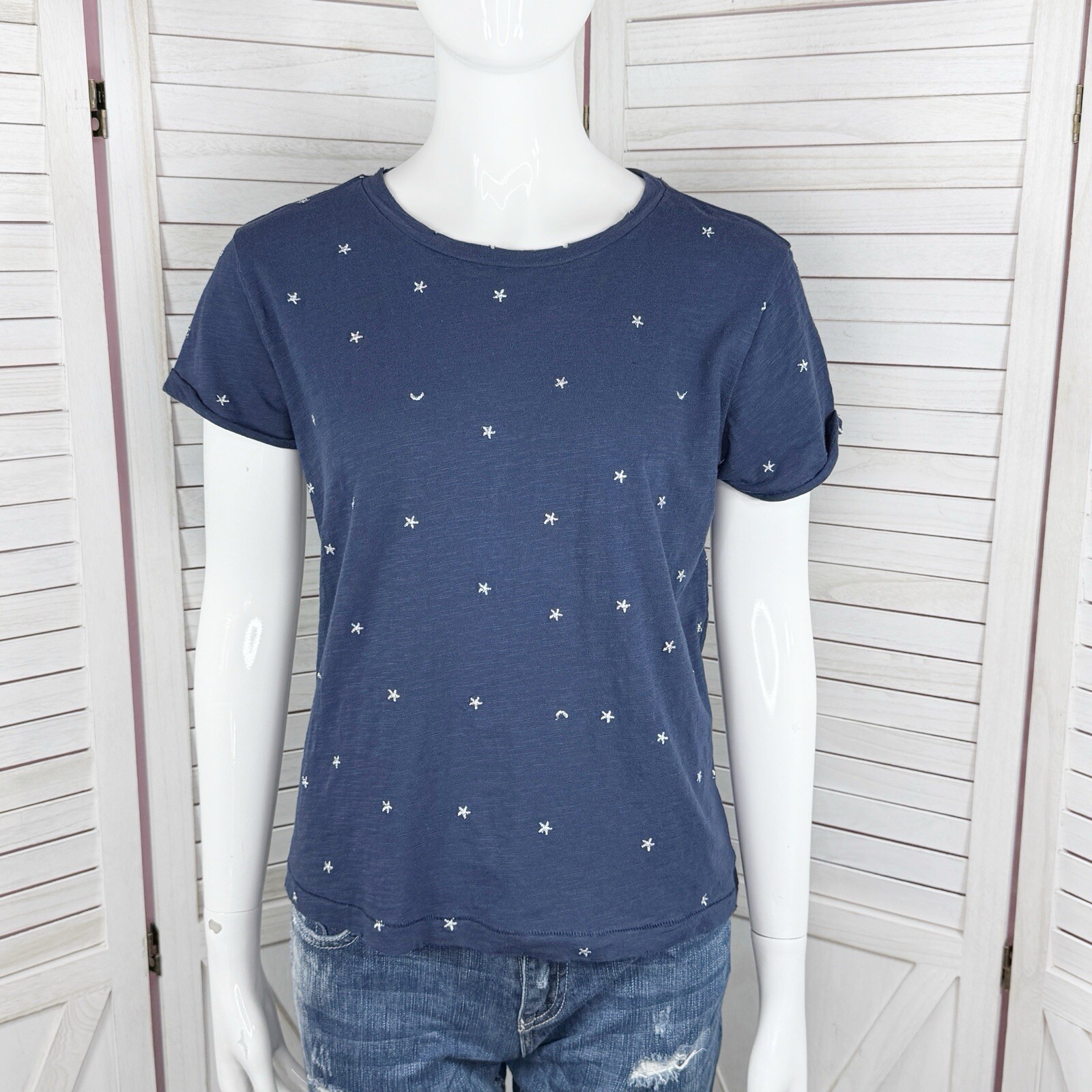 Lucky Brand Shirt Women Small Blue Embroidered Stars Moons Slub Tee Crop