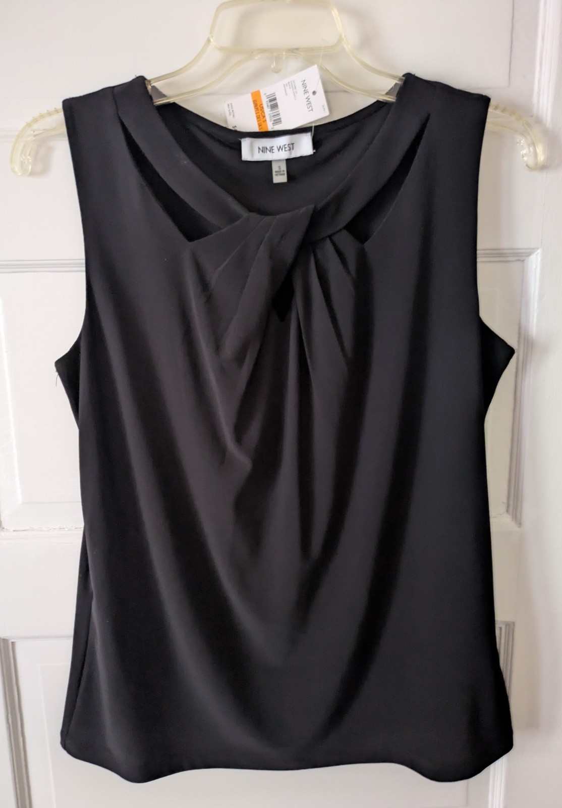Nine West Black Twist Front Cutout Sleeveless Knit Tank Top Womens Sz Small NWT