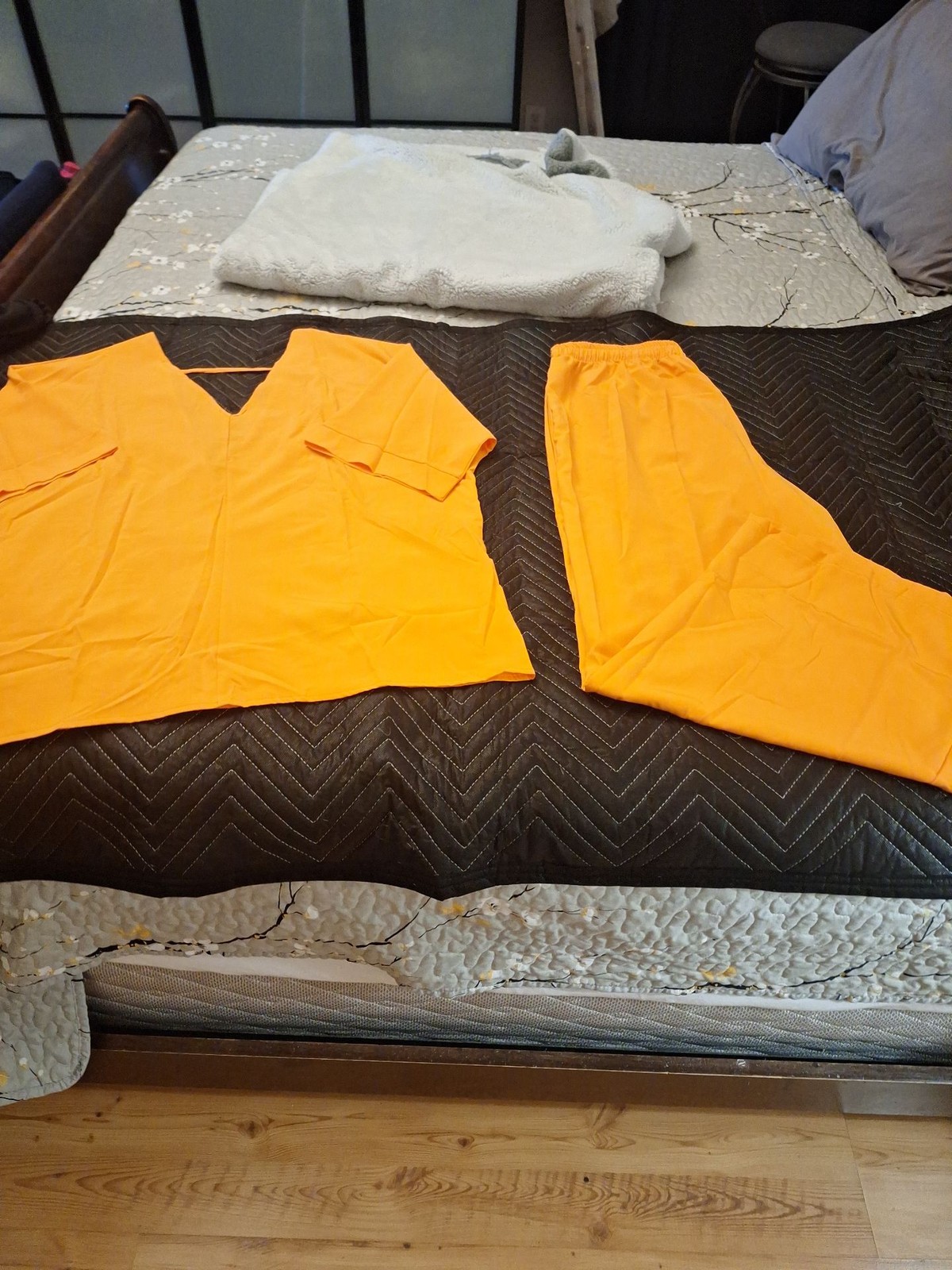 Vibrant Marigold Orange Lounge Set – Short Sleeve V-Neck Top & Elastic Waist…