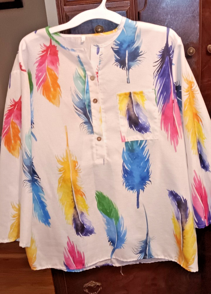BLOUSE SHIRT Top Women Large Feather Print XXL new WHITE any artist would love