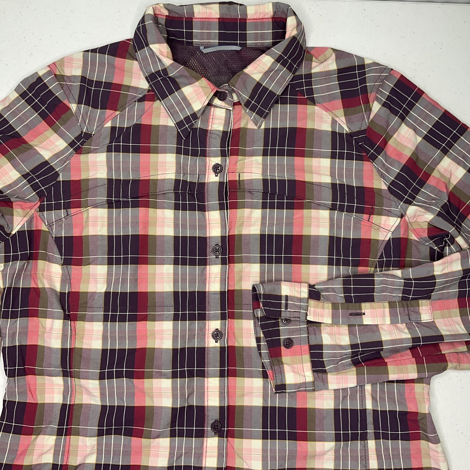 Columbia Shirt Women M Vented Long Sleeve Plaid Check Zip Pockets Button Front