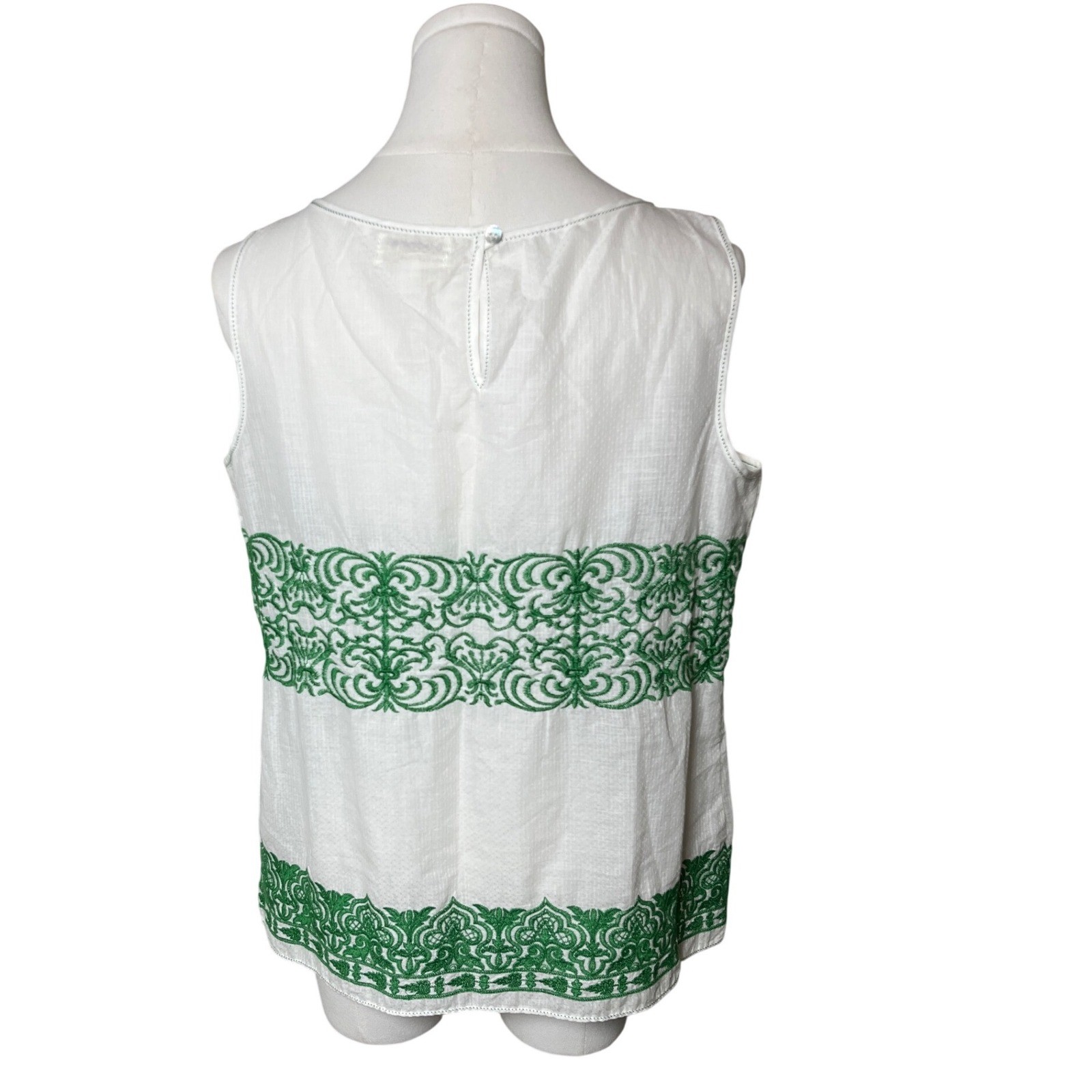 Embroidered Cotton Damask Sleeveless Top Green White M.S.S.P Max Studio