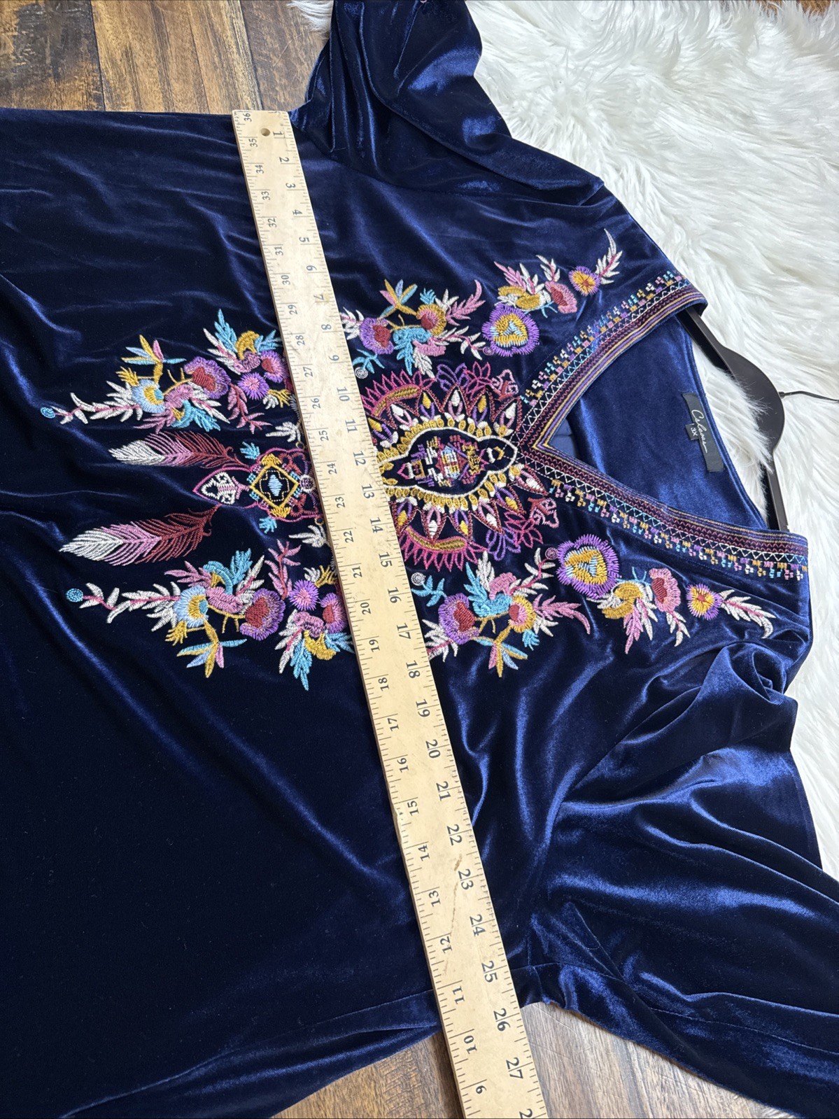 Calessa Plus Size 3X Floral Embroidered Velvet V-Neck 3/4 Sleeve Tunic NWT