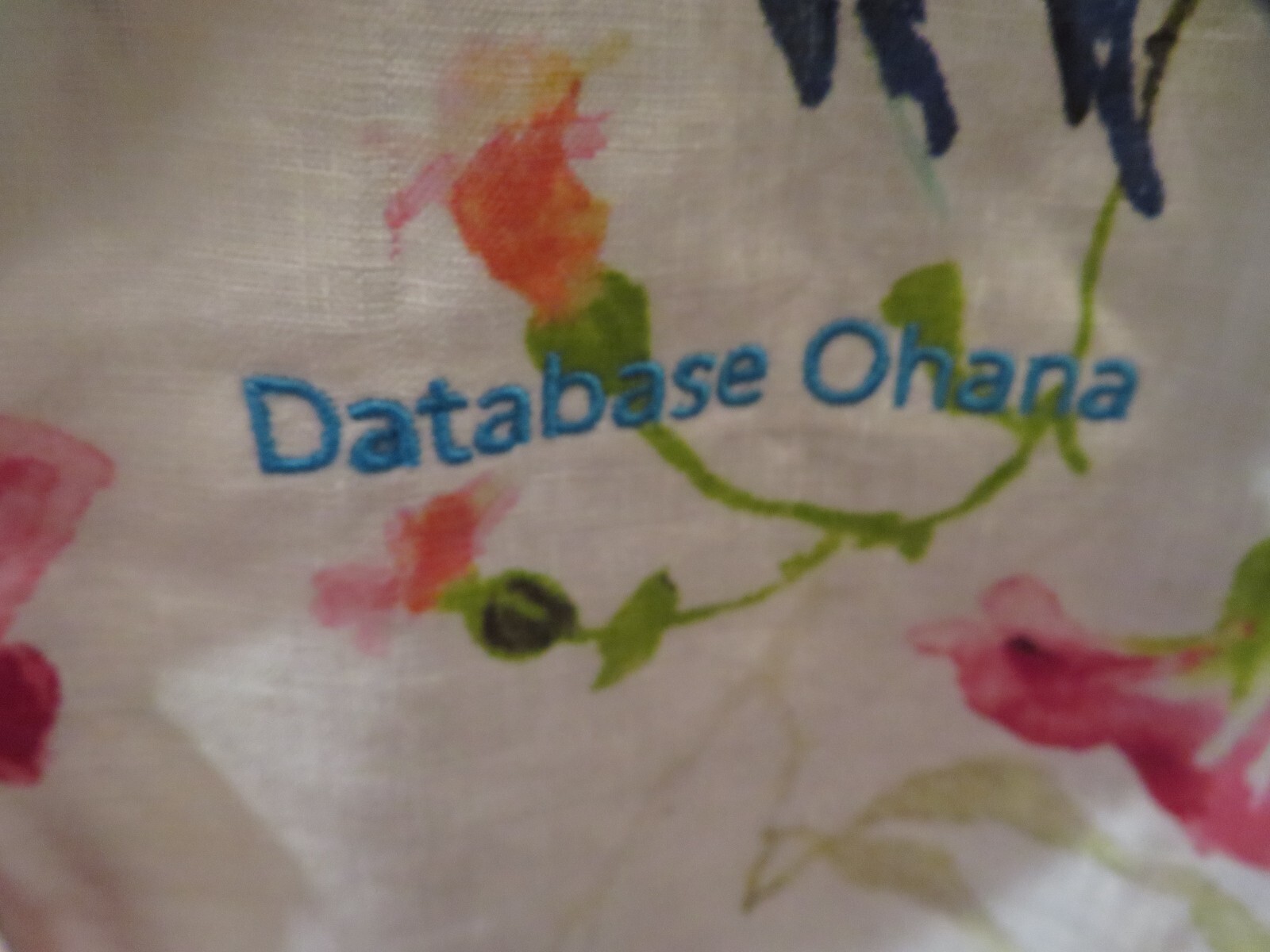 Tommy Bahama x Salesforce Data Shirt Womens XS Hawaiian Parrot Tropical Linen