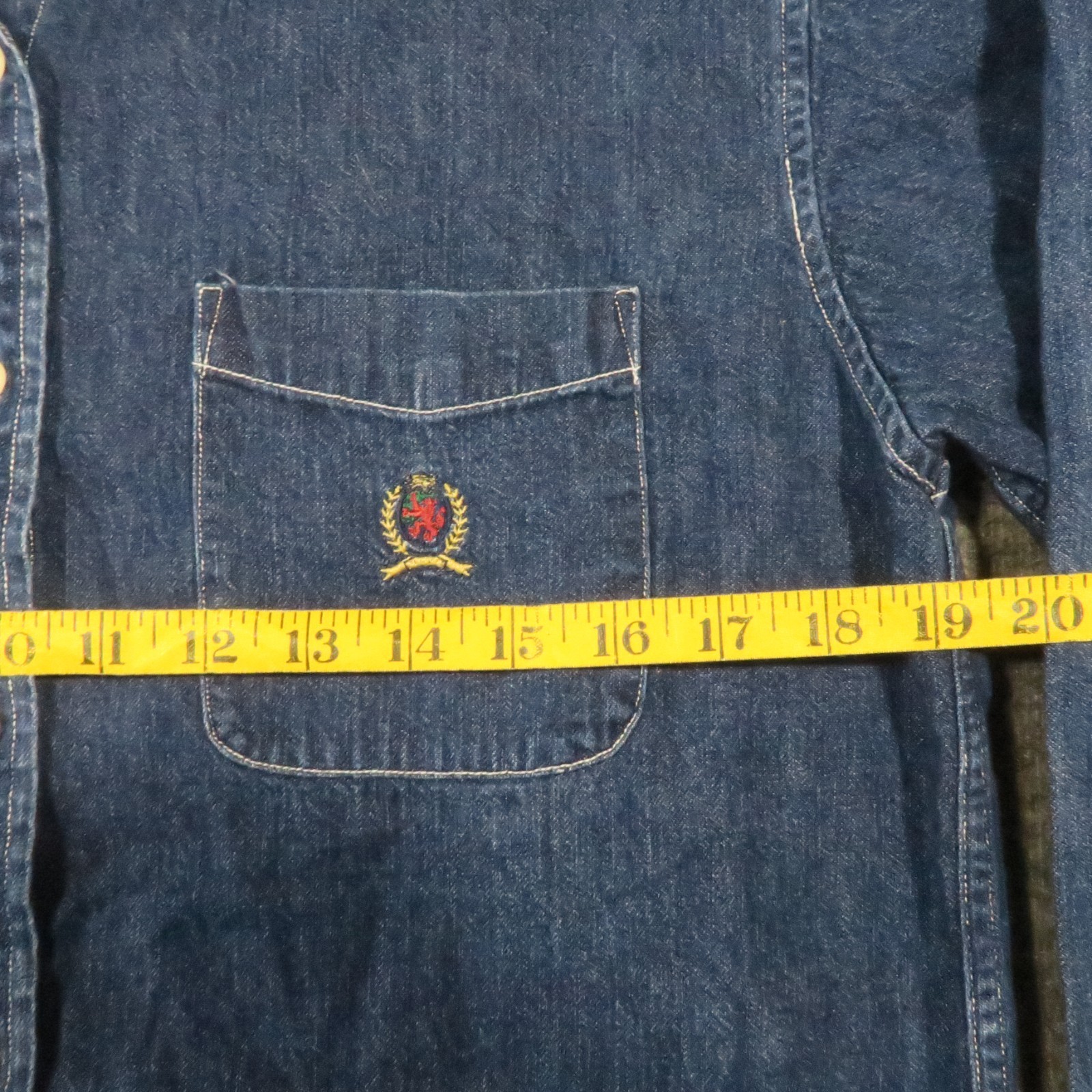 Tommy Hilfiger Denim Shirt Womens 8 Blue Star Crest Embroidered Vintage 90s Y2K