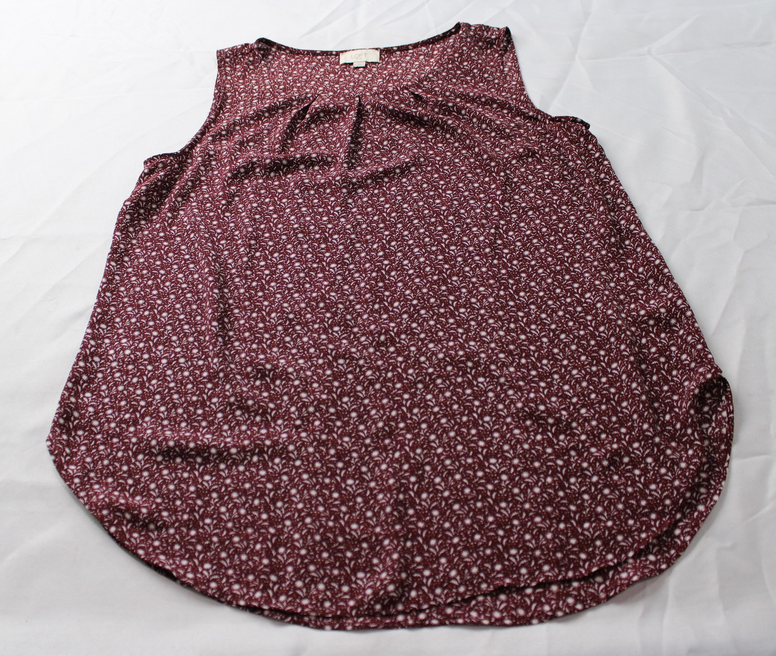 Loft Women’s Sleeveless Printed Flowy Round Hem Tank Blouse AC2 Burgundy Medium