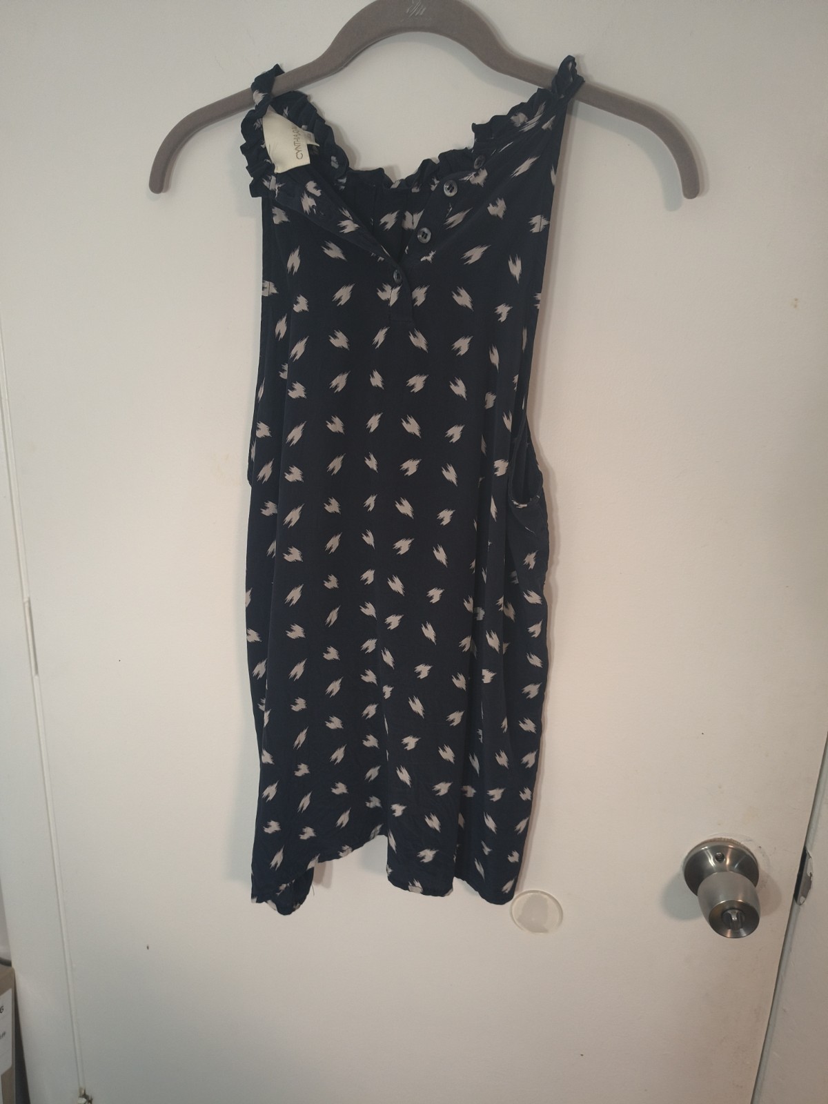 CYNTHIA ROWLEY 100% Silk SHIRT Tank Navy Blue & Tan High Ruffle Neck Size L
