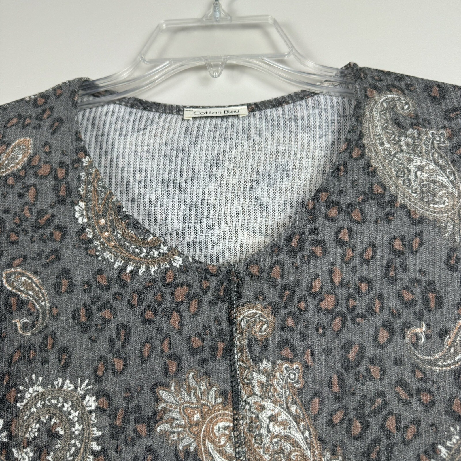 Cotton Bleu Oversized Top Womens M Medium Gray Paisley Animal Print Long Sleeve