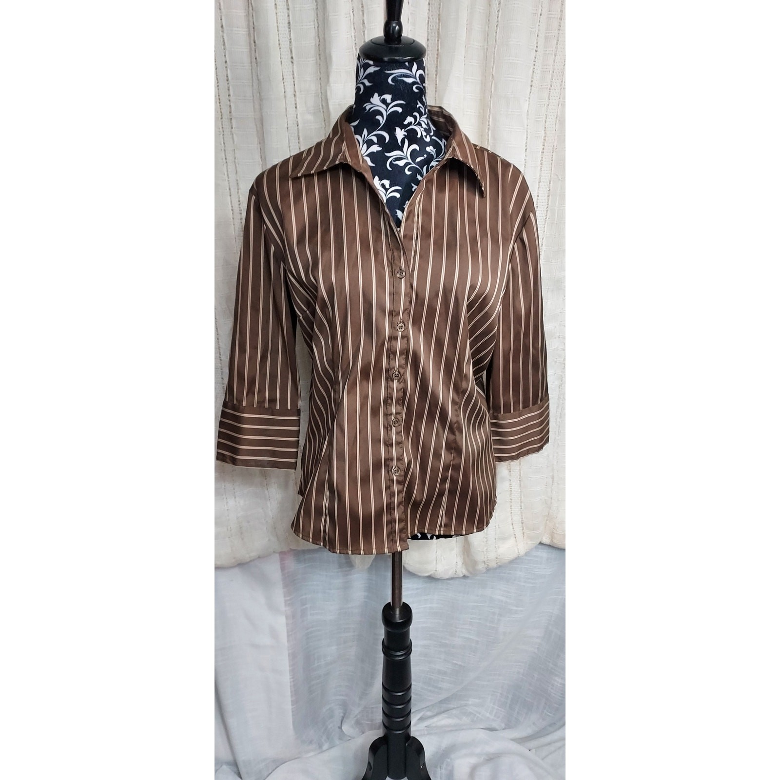 Stretch DCC Missy Button Down Brown & Gold Striped Women’s Blouse Size Large