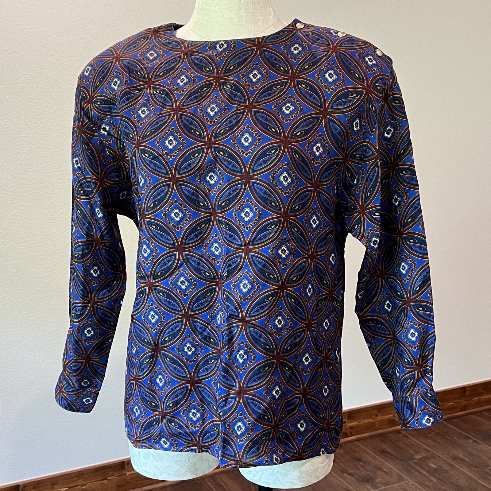 Vintage Breckenridge – Royal Blue Red Abstract Geometric Circle Pattern Blouse