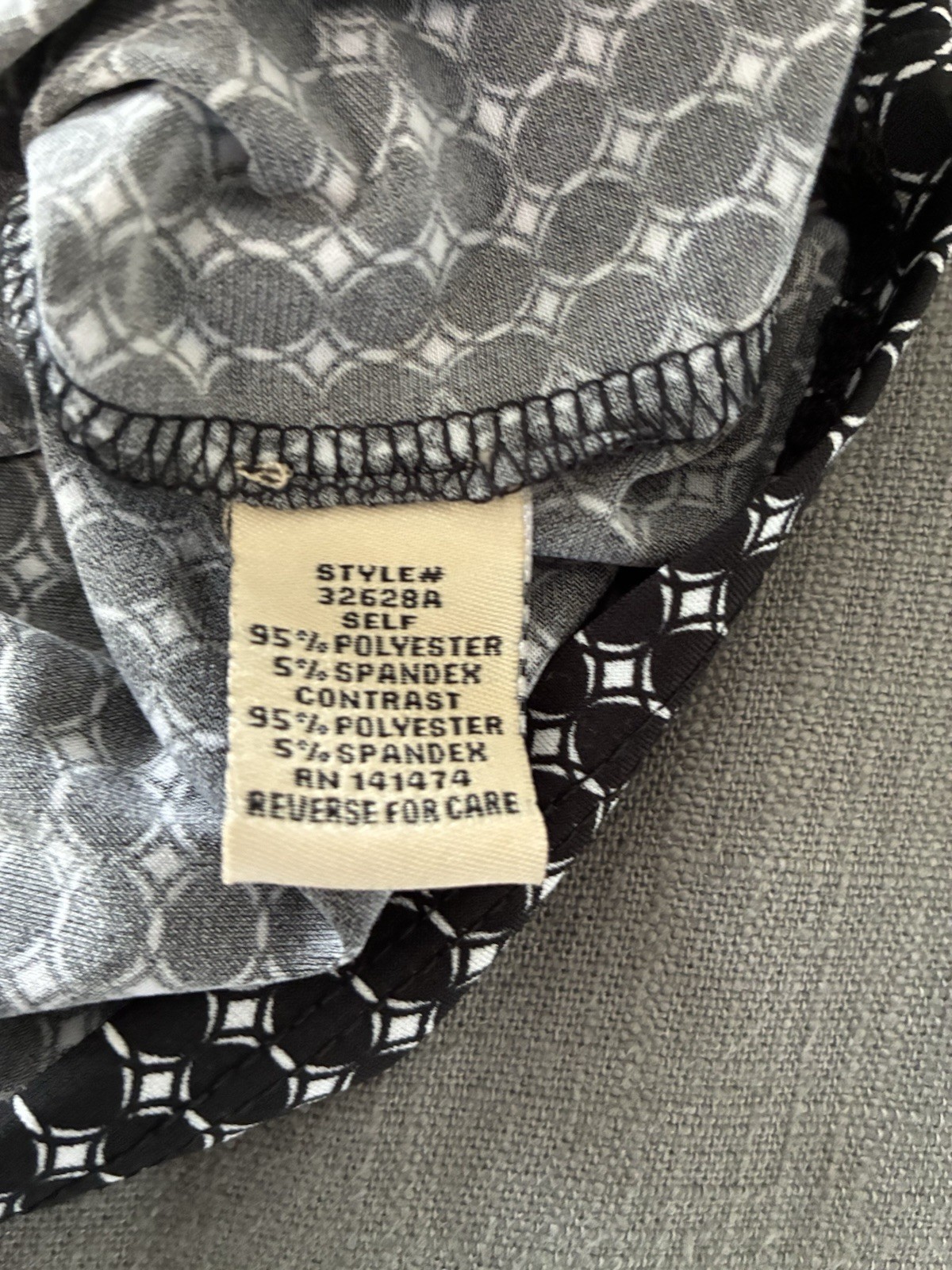 Diana Bell Women’s Top Size Large Black and White Long Sleeve