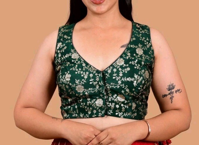 Green Banarsi Brocade V Neck Front Sleeveless Party/Wedding Wear Saree Blouse