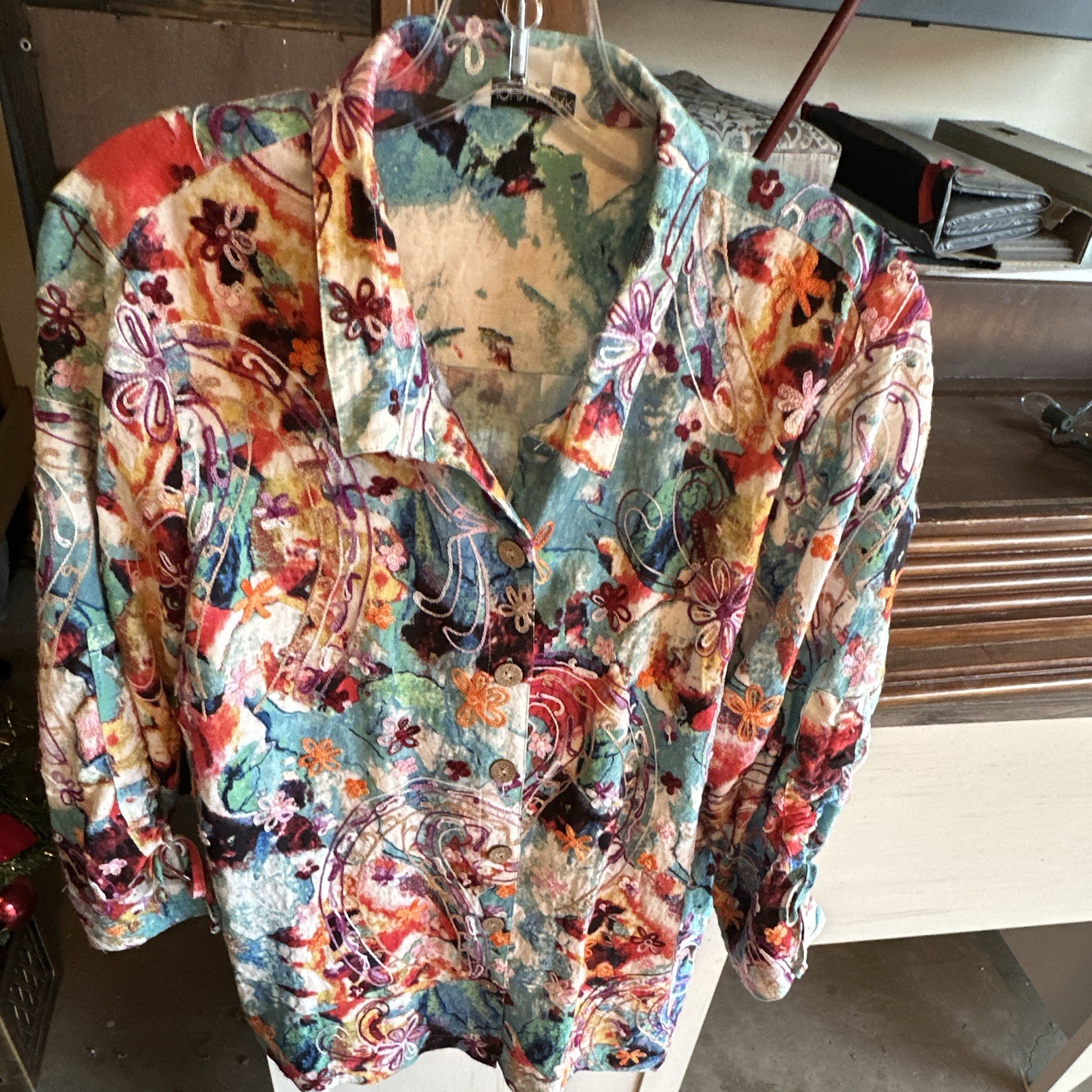 John Mark Women’s Multicolor Floral Collared Button-Up Long Sleeve Top, M