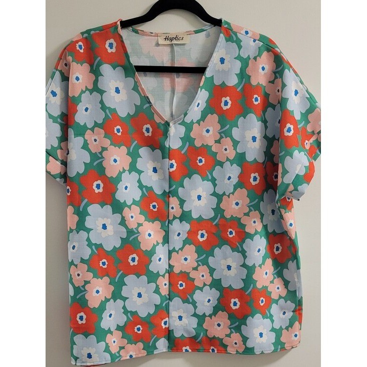 Haptics Lab Floral V-Neck Floral Patten Scrub Top, Red & Pink Size M