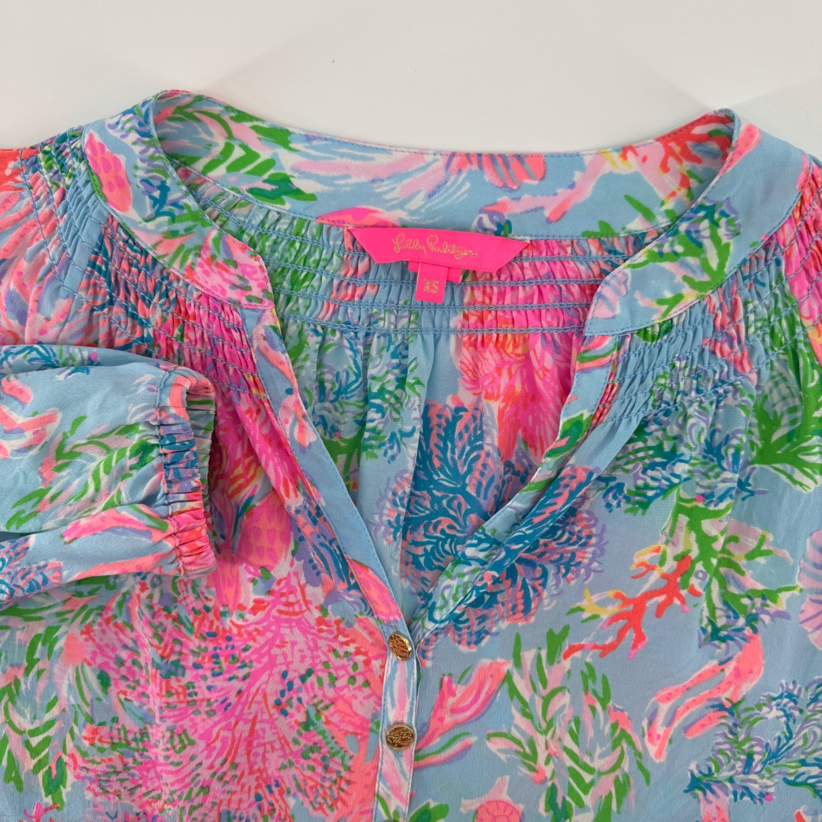 Lilly Pulitzer Silk Blouse Womens XS Blue Pink Coral Reef Print Smocked Top