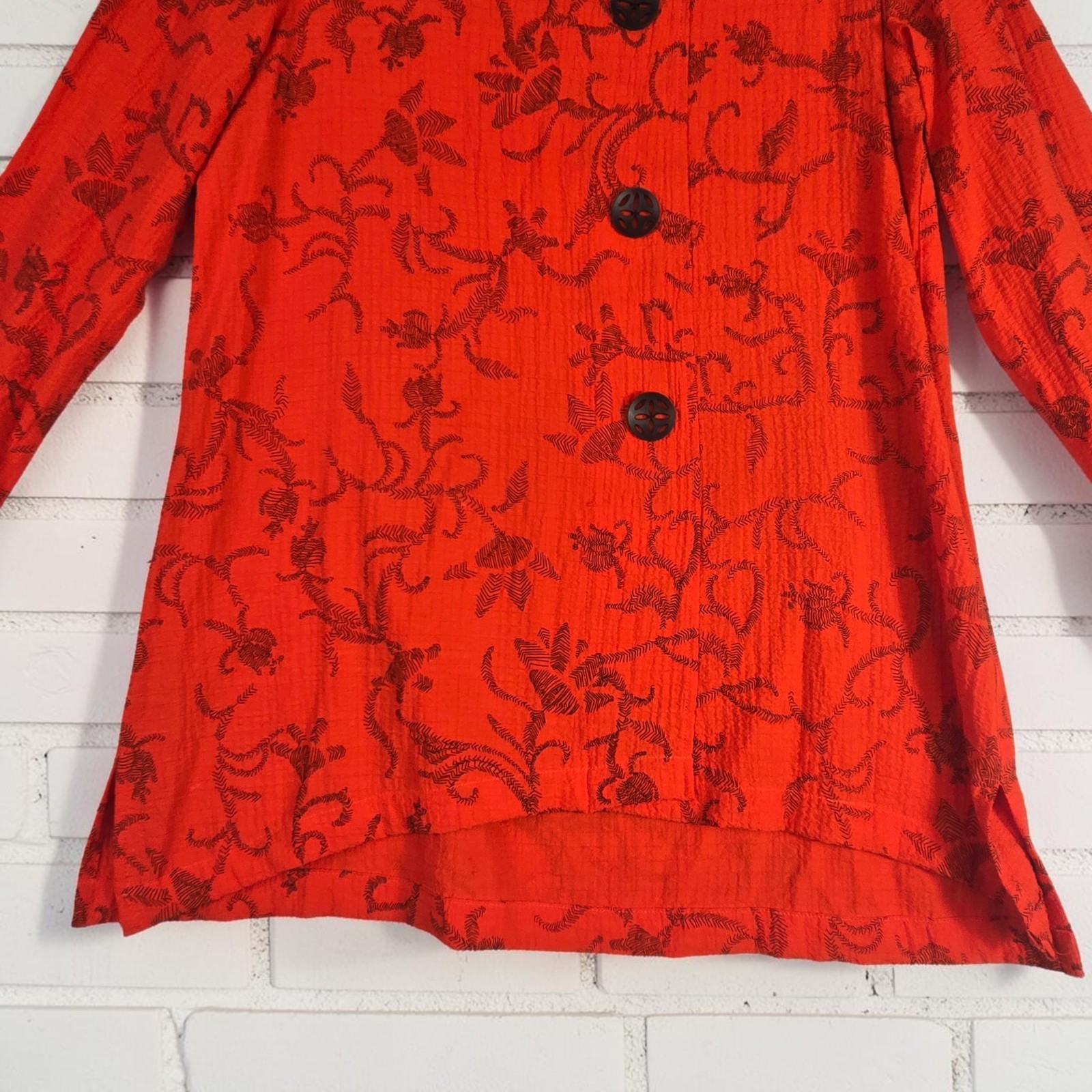 Ali Miles Tunic Size Small Burnt Orange Black Hi-Low Crinkle Unique Buttons