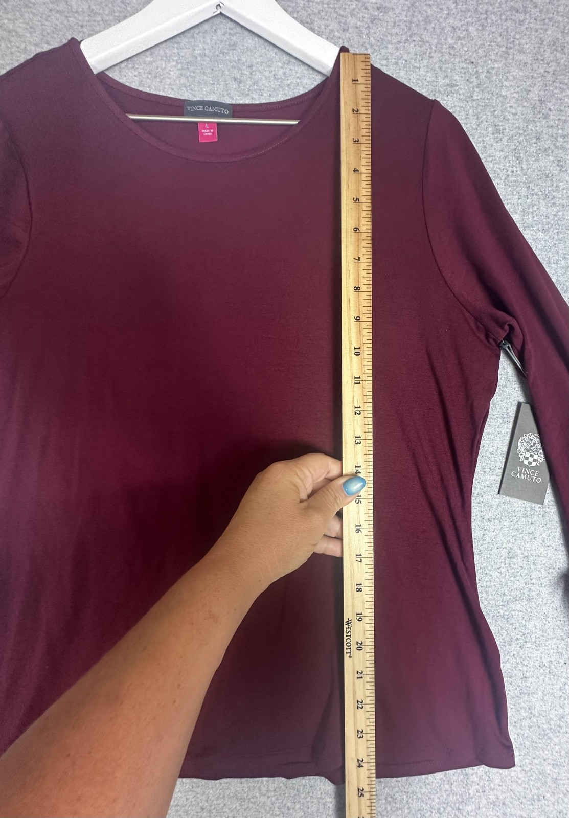 Vince Camuto Shirt Womens Large Manor Red Faux Fur Cuff Estate Jewel New