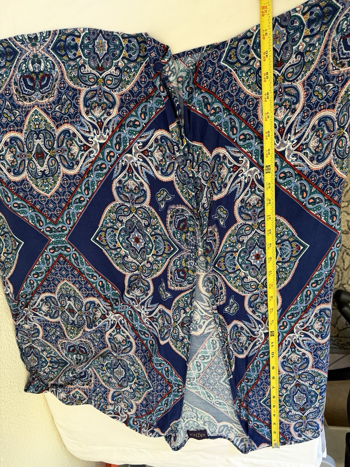 ARTESIA Women’s L /XL Blue Paisley Kimono Cardigan Open Front Boho Rayon Ruana