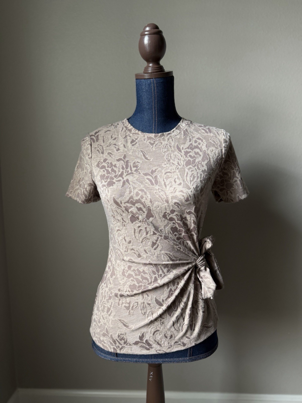tan jacquard textured floral print wrap tee