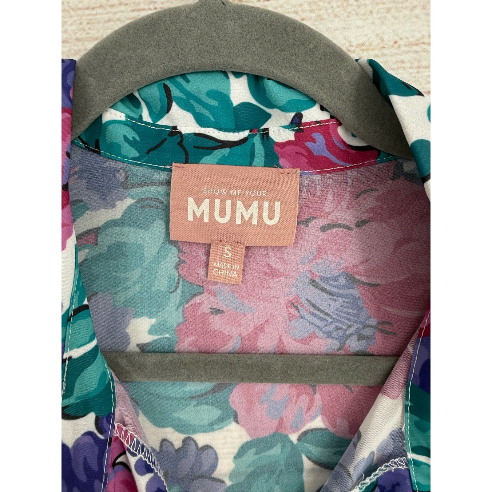 Show Me Your Mumu Smith Button Down Women Small Magenta Blooms Floral MF3-4834